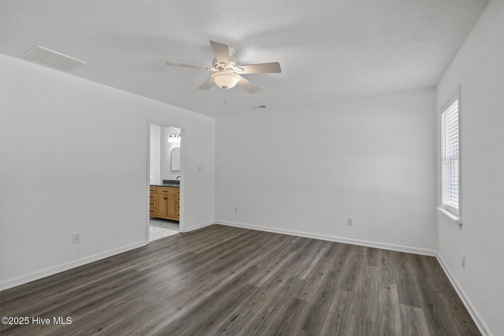 646 High Hill Road Jacksonville, NC 28540 - Photo 19 of 47 21-web-or-mls-1S3A1832