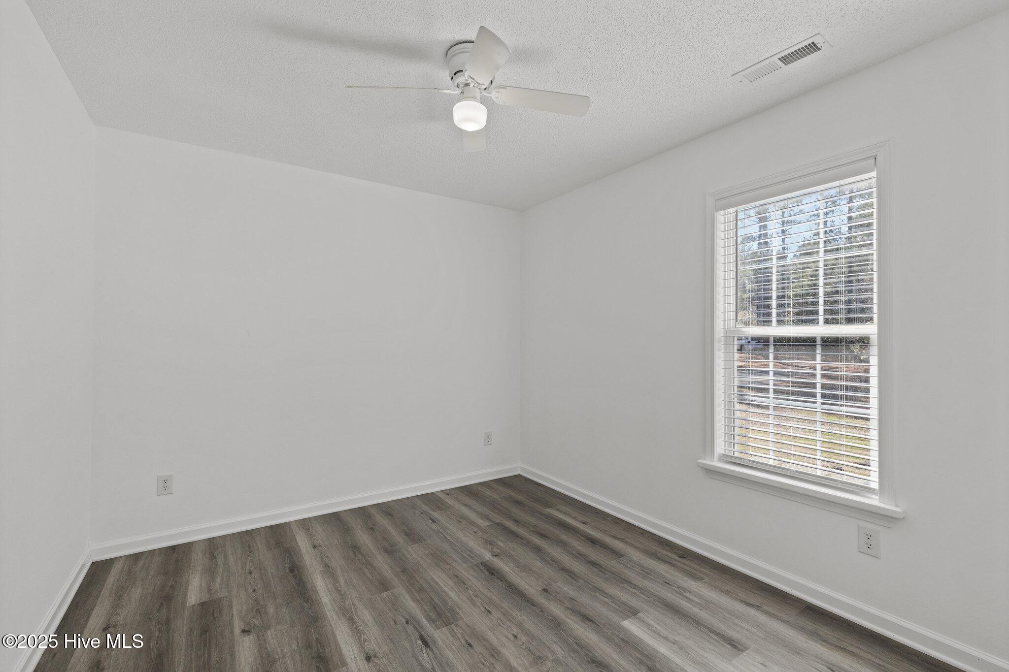 646 High Hill Road Jacksonville, NC 28540 - Photo 27 of 47 29-web-or-mls-1S3A1874