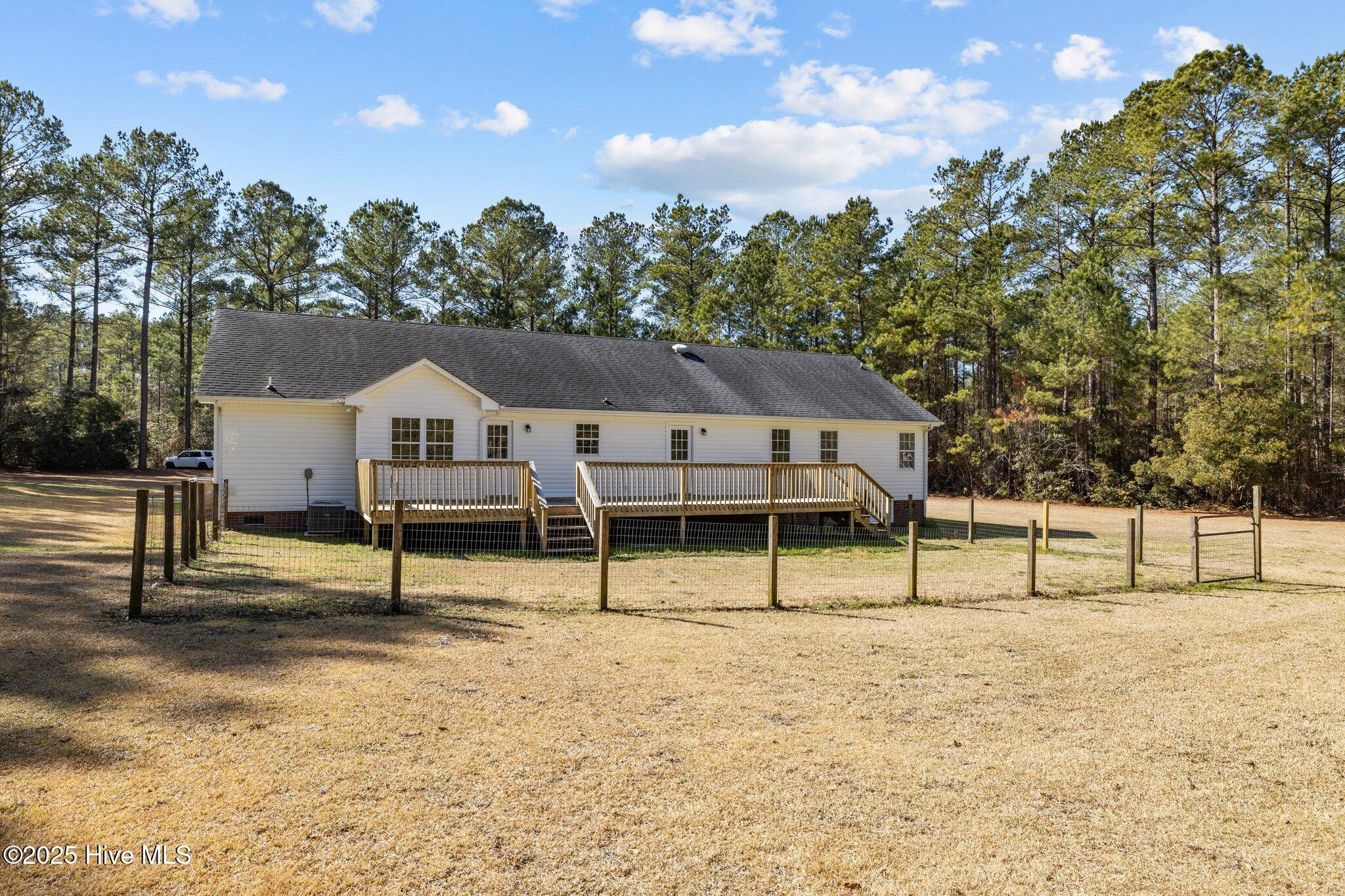 646 High Hill Road Jacksonville, NC 28540 - Photo 33 of 47 35-web-or-mls-1S3A1902