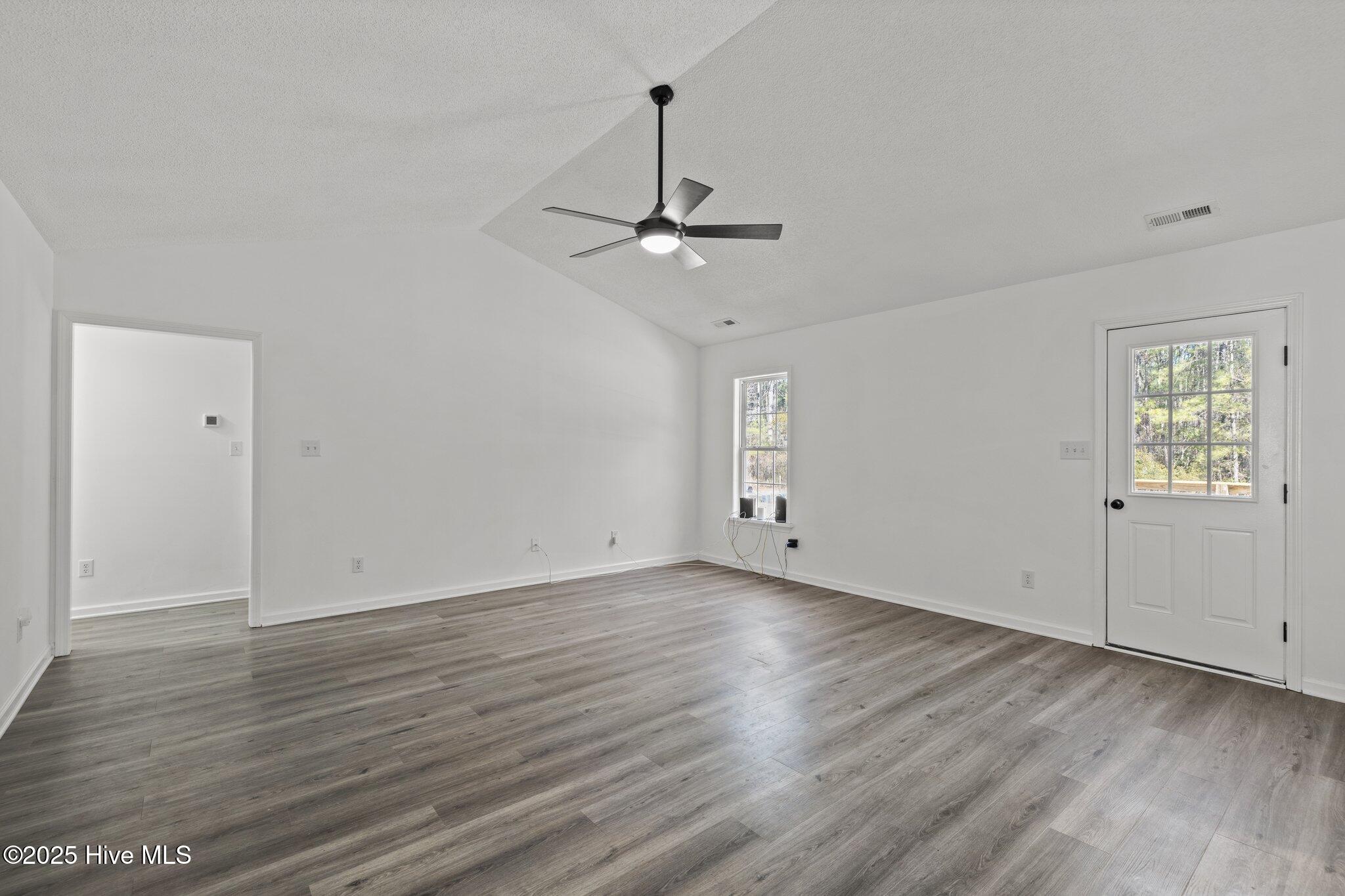 646 High Hill Road Jacksonville, NC 28540 - Photo 3 of 47 17-web-or-mls-1S3A1816