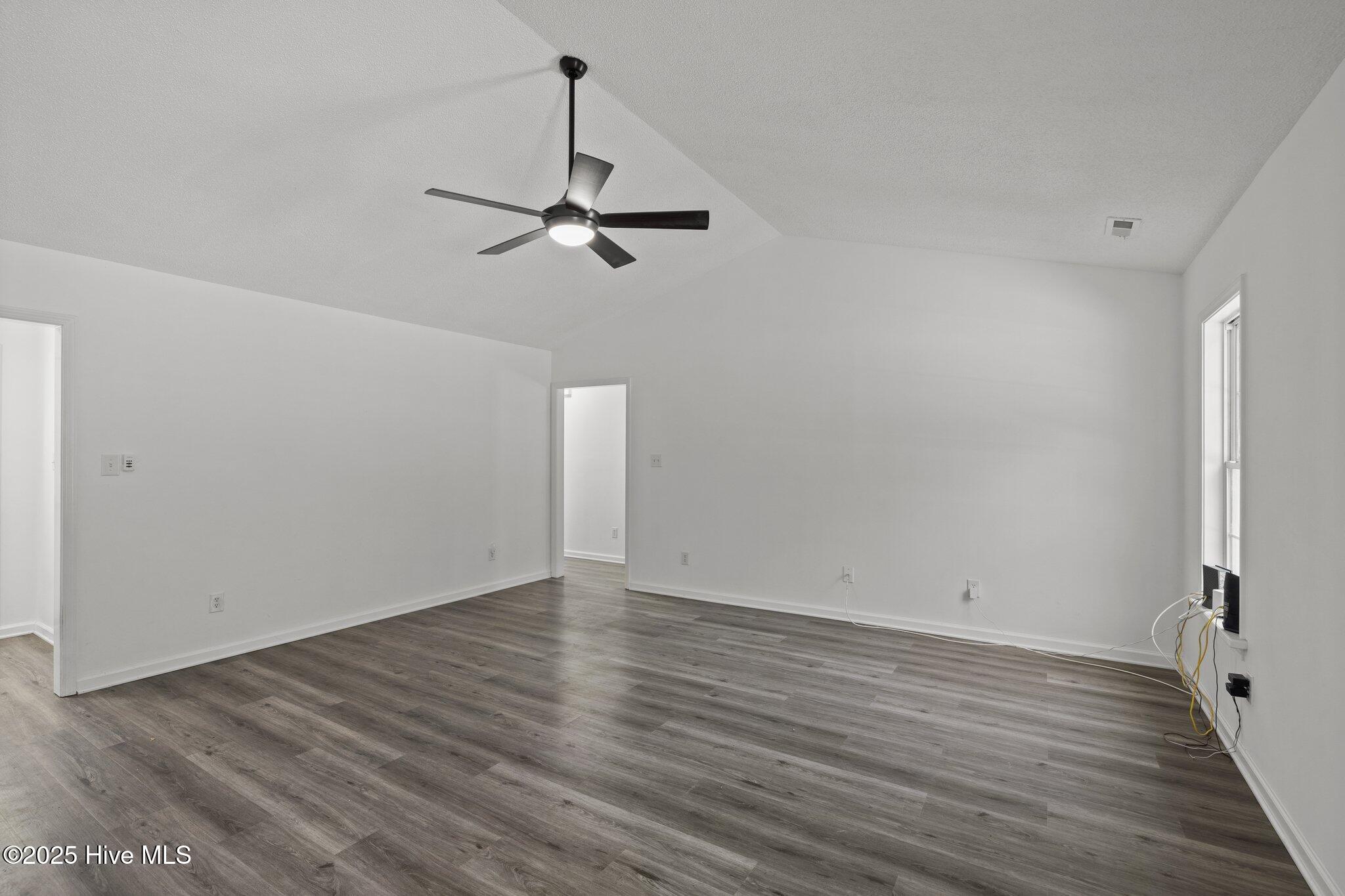 646 High Hill Road Jacksonville, NC 28540 - Photo 5 of 47 19-web-or-mls-1S3A1828