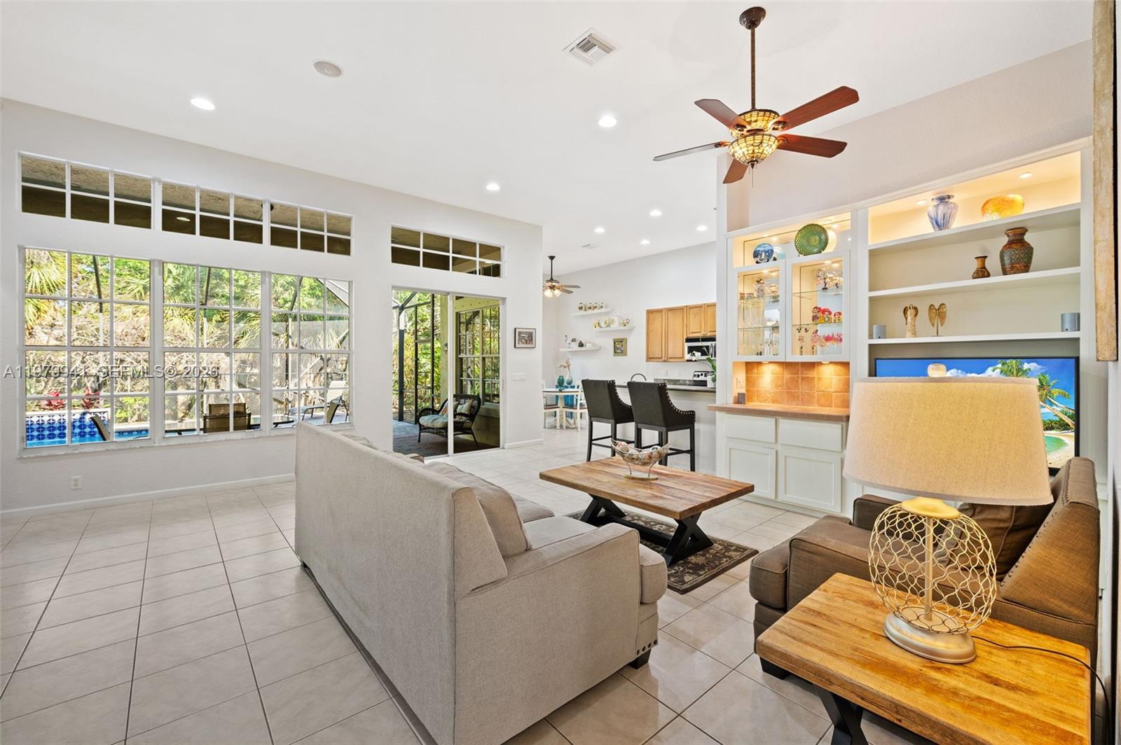 132 Via Castilla Jupiter, FL 33458 - Photo 4 of 36