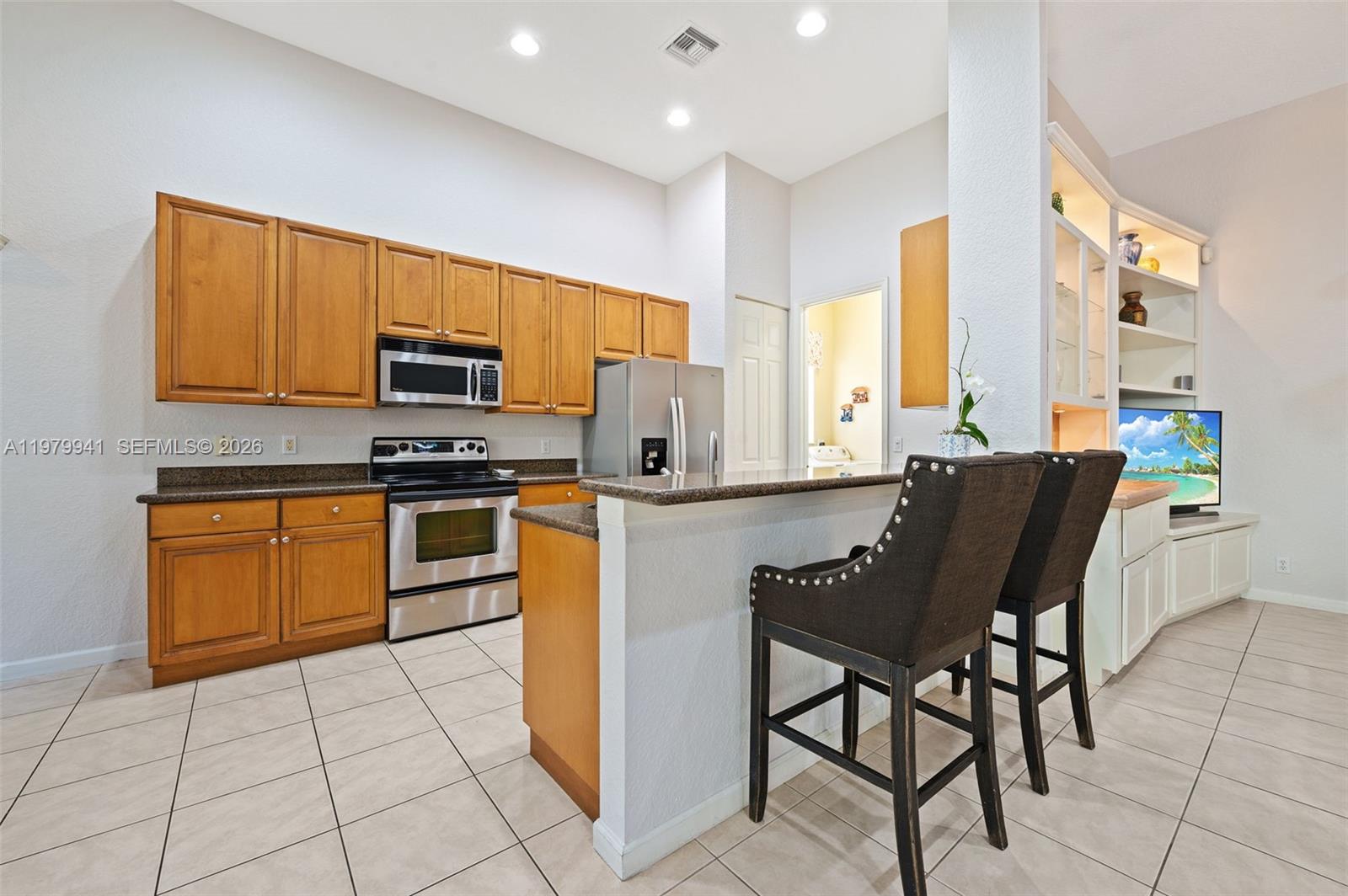 132 Via Castilla Jupiter, FL 33458 - Photo 9 of 36
