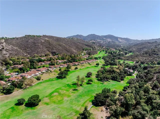 $1,130,000 | 29092 Laurel Valley Drive, Vista, CA 92084