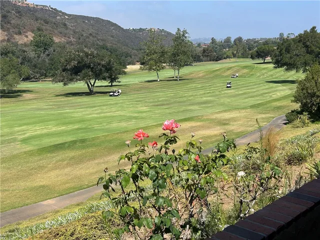 $1,130,000 | 29092 Laurel Valley Drive, Vista, CA 92084