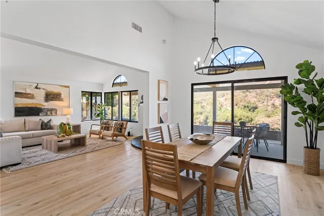 $1,130,000 | 29092 Laurel Valley Drive, Vista, CA 92084