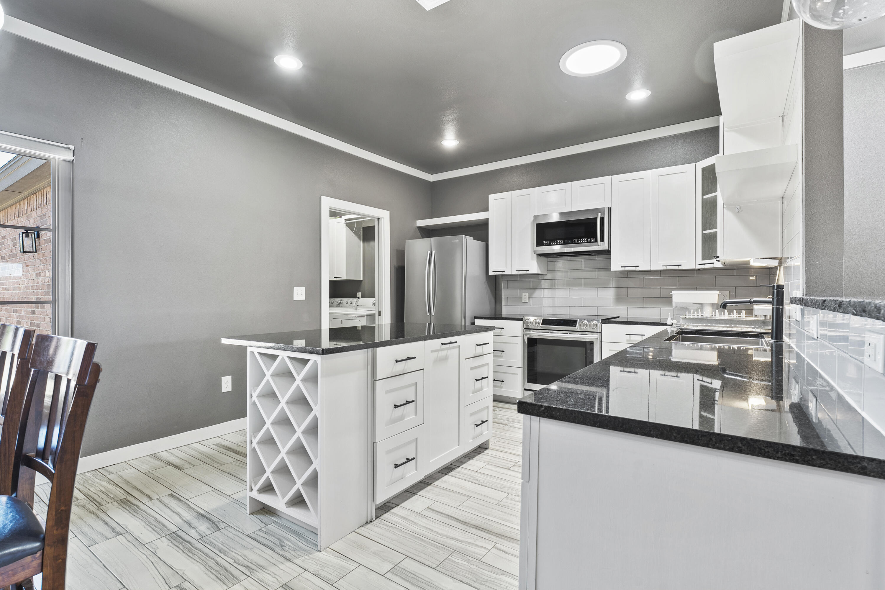 2107 101st Street Lubbock, TX 79423 - Photo 8 of 28 DSC05005
