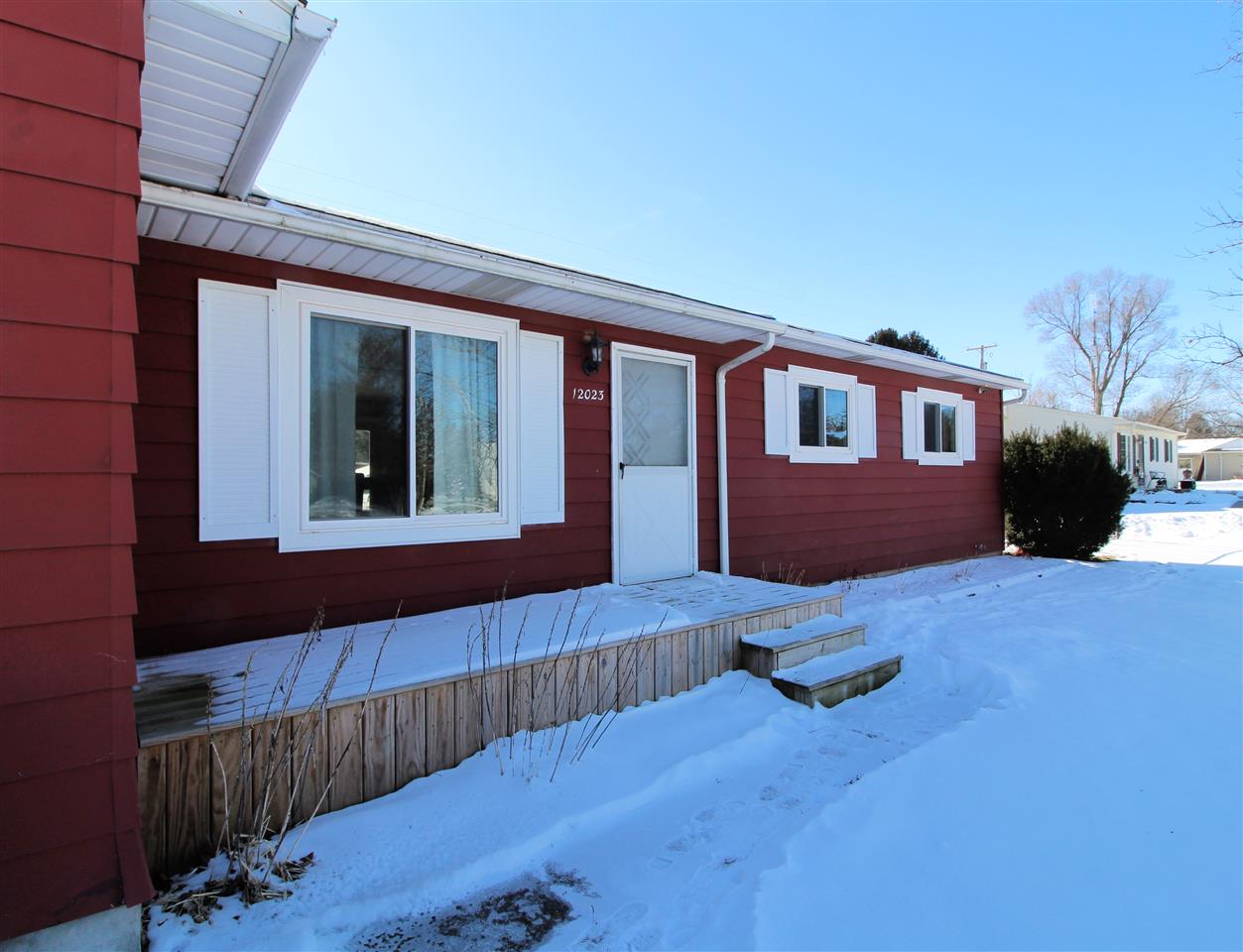 12023 Coldwater Road Flushing, MI 48433 - Photo 5 of 26