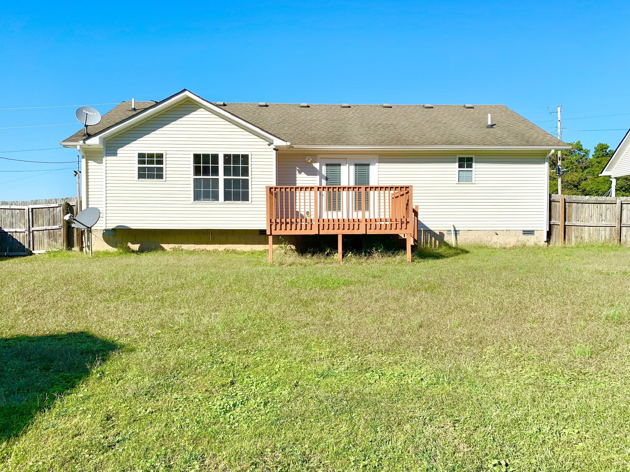 10543 Bell Station Road Oak Grove, KY 42262 - Photo 41 of 41 a front view of a house with a yard