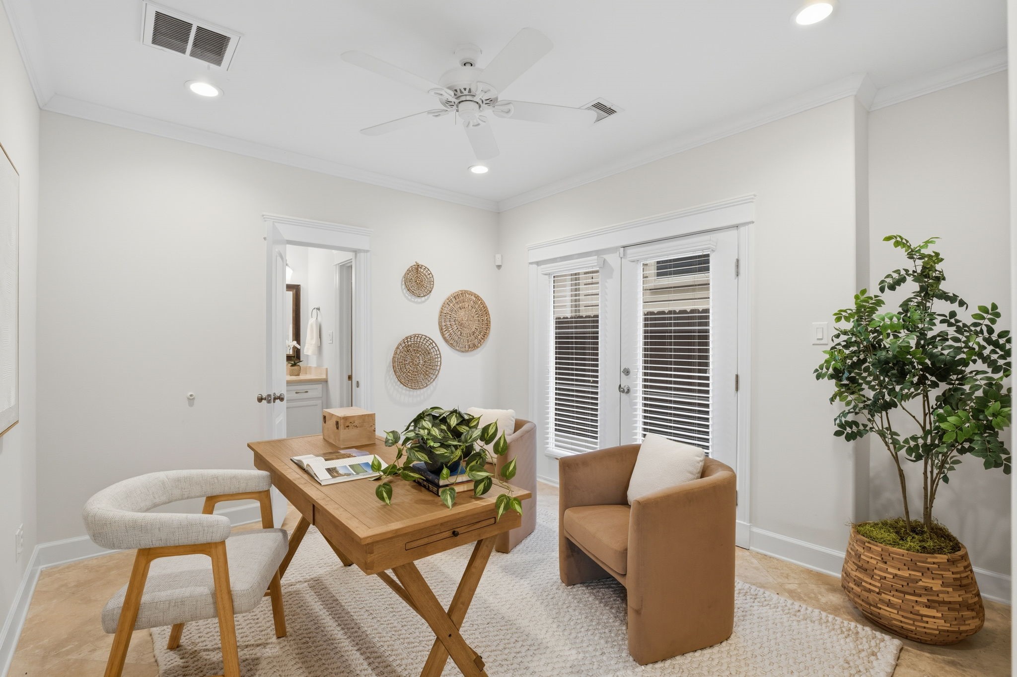 621 Rutland Street, Unit A Houston, TX 77007 - Photo 12 of 49