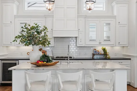 $650,000 | 621 Rutland Street, Unit A, Houston, TX 77007