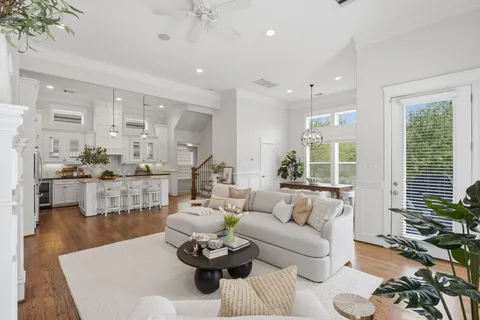 $650,000 | 621 Rutland Street, Unit A, Houston, TX 77007