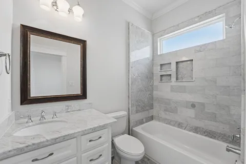 $650,000 | 621 Rutland Street, Unit A, Houston, TX 77007