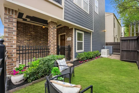 $650,000 | 621 Rutland Street, Unit A, Houston, TX 77007