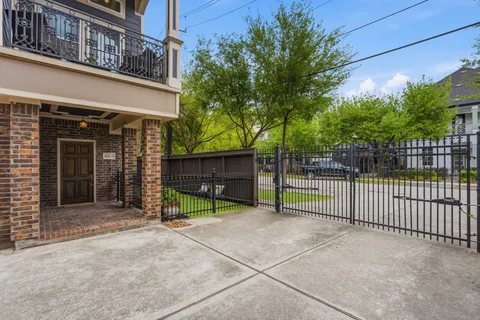 $650,000 | 621 Rutland Street, Unit A, Houston, TX 77007