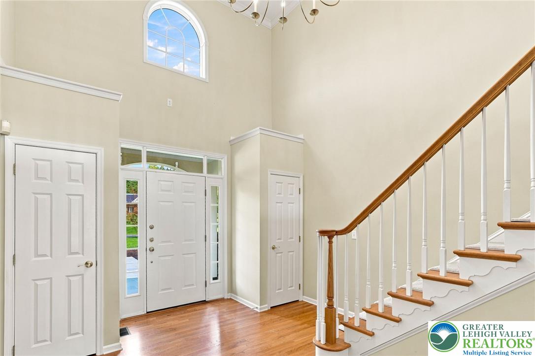 1572 Surrey Road Bethlehem, PA 18015 - Photo 4 of 45 Gallery Image 4