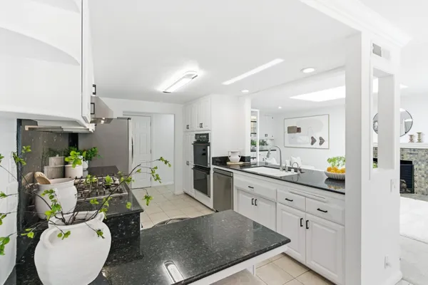 $2,565,000 | 1460 Murchison Drive, Millbrae, CA 94030