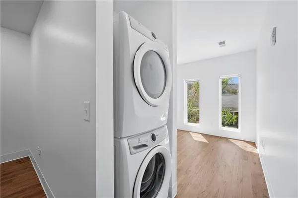 a view of a storage & utility room with washer and dryer