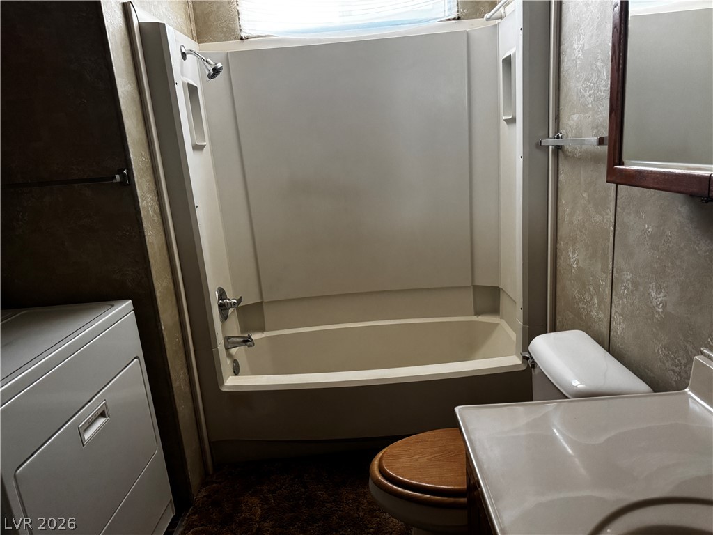 3090 Gally Road Pahrump, NV 89060 - Photo 13 of 20 Functional bathroom featuring an integrated tub and shower combination.