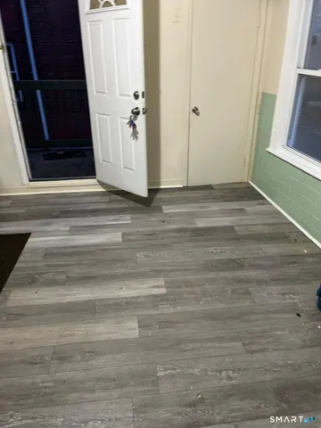 $1,975 | 800 Hallett Street, Unit 2, Bridgeport, CT 06608