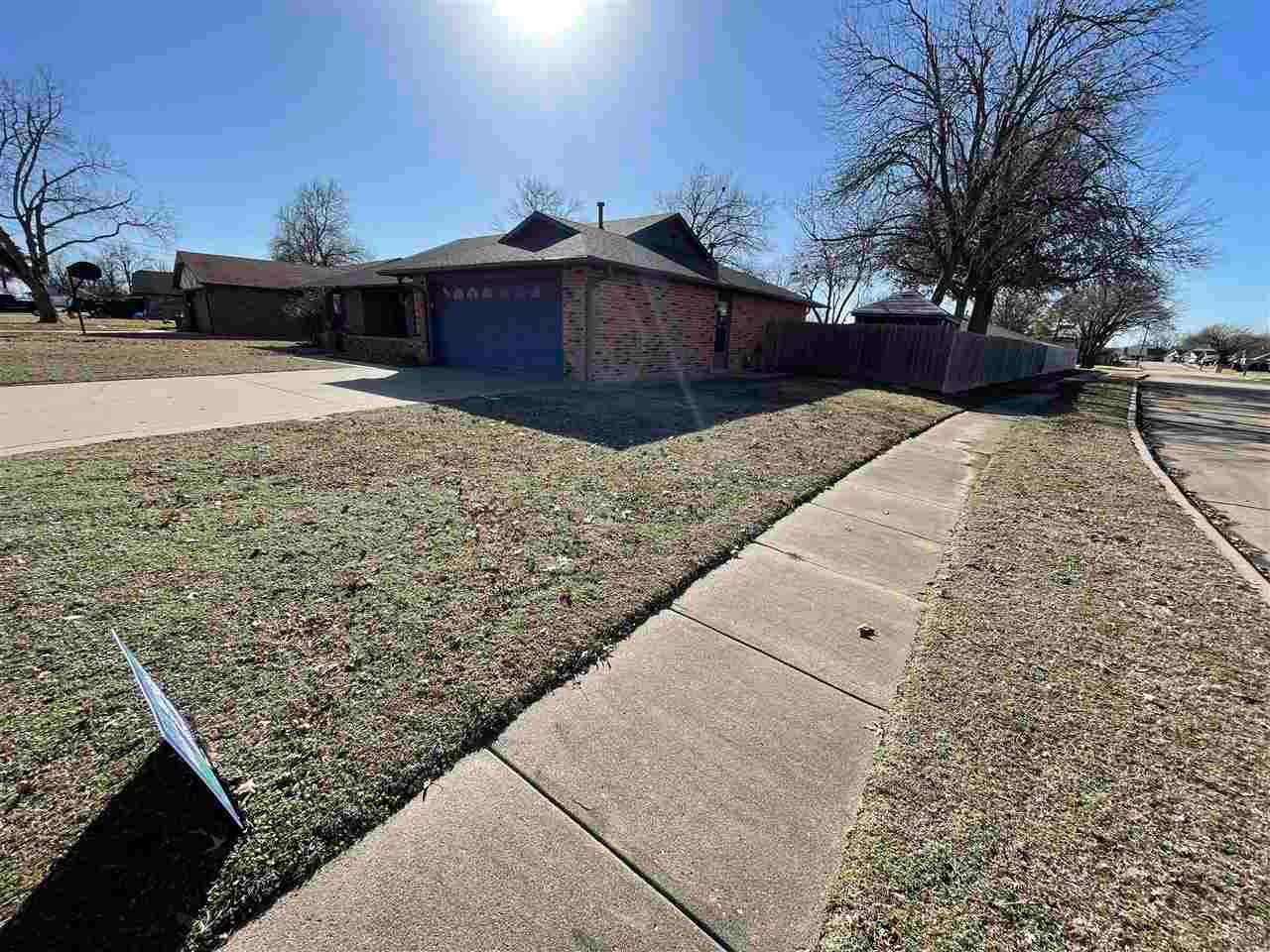 2408 Windsor Road Ponca City, OK 74601 - Photo 3 of 22 Gallery Image 3