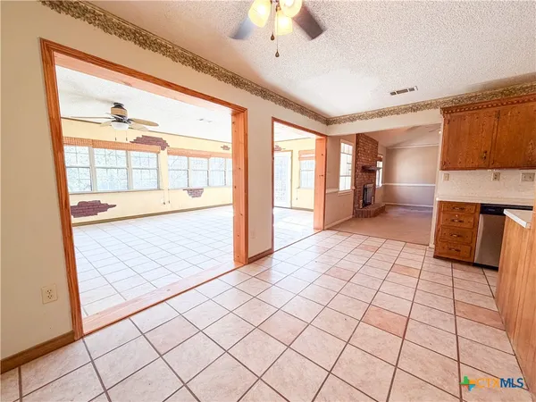 a view of a room & utility room