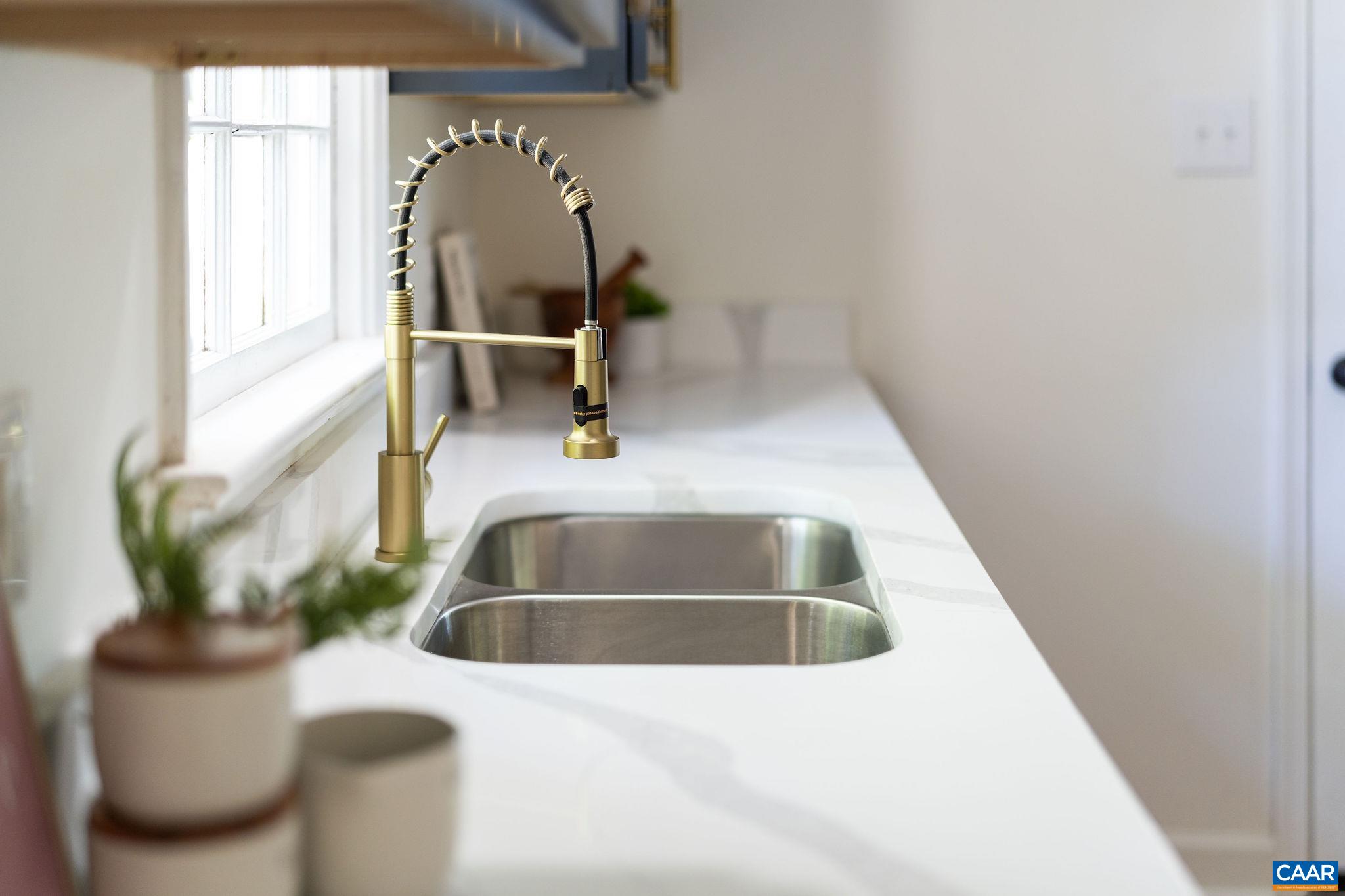 108 Middlesex Drive Charlottesville, VA 22901 - Photo 11 of 44