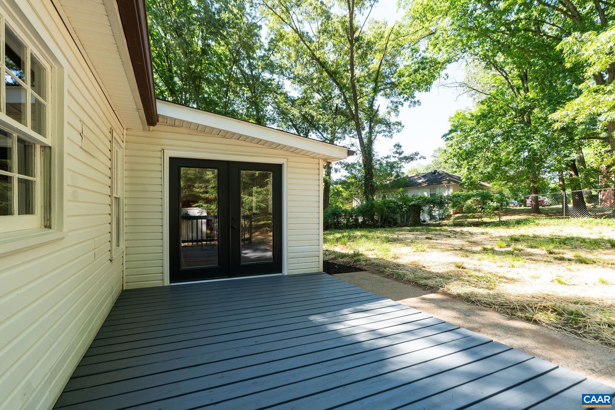 108 Middlesex Drive Charlottesville, VA 22901 - Photo 5 of 44