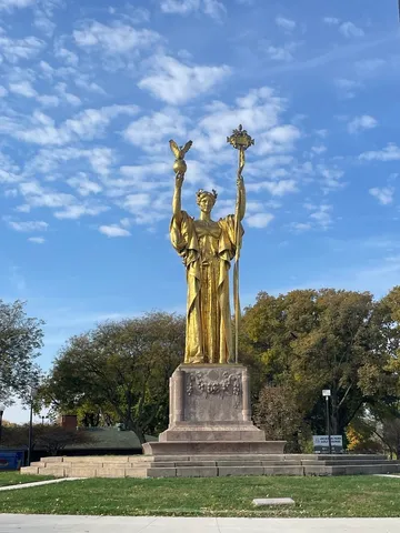 $2,400,000 | 4730 South Greenwood Avenue, Chicago, IL 60615