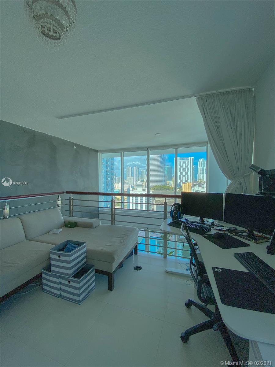 41 Southeast 5th Street, Unit 1201 Miami, FL 33131 - Photo 14 of 32