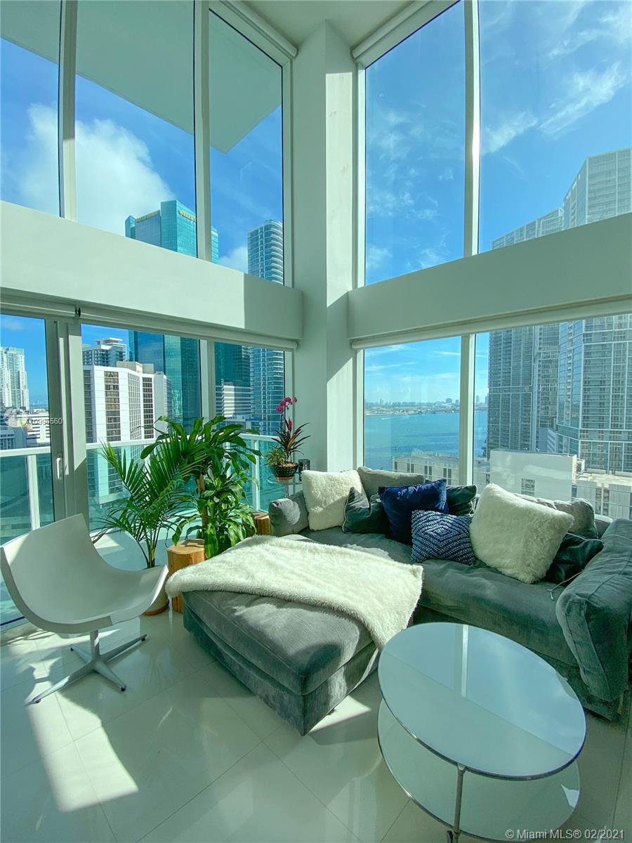 41 Southeast 5th Street, Unit 1201 Miami, FL 33131 - Photo 17 of 32