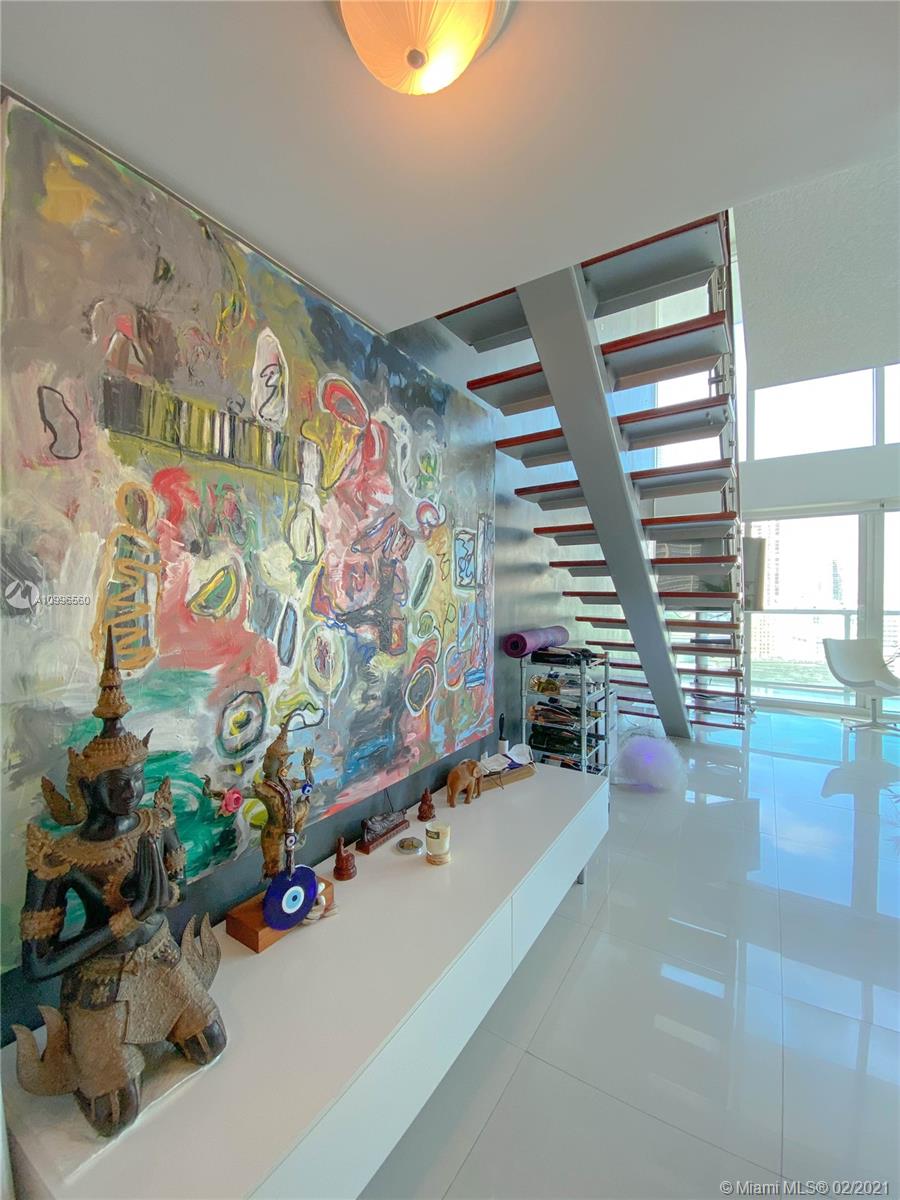 41 Southeast 5th Street, Unit 1201 Miami, FL 33131 - Photo 26 of 32