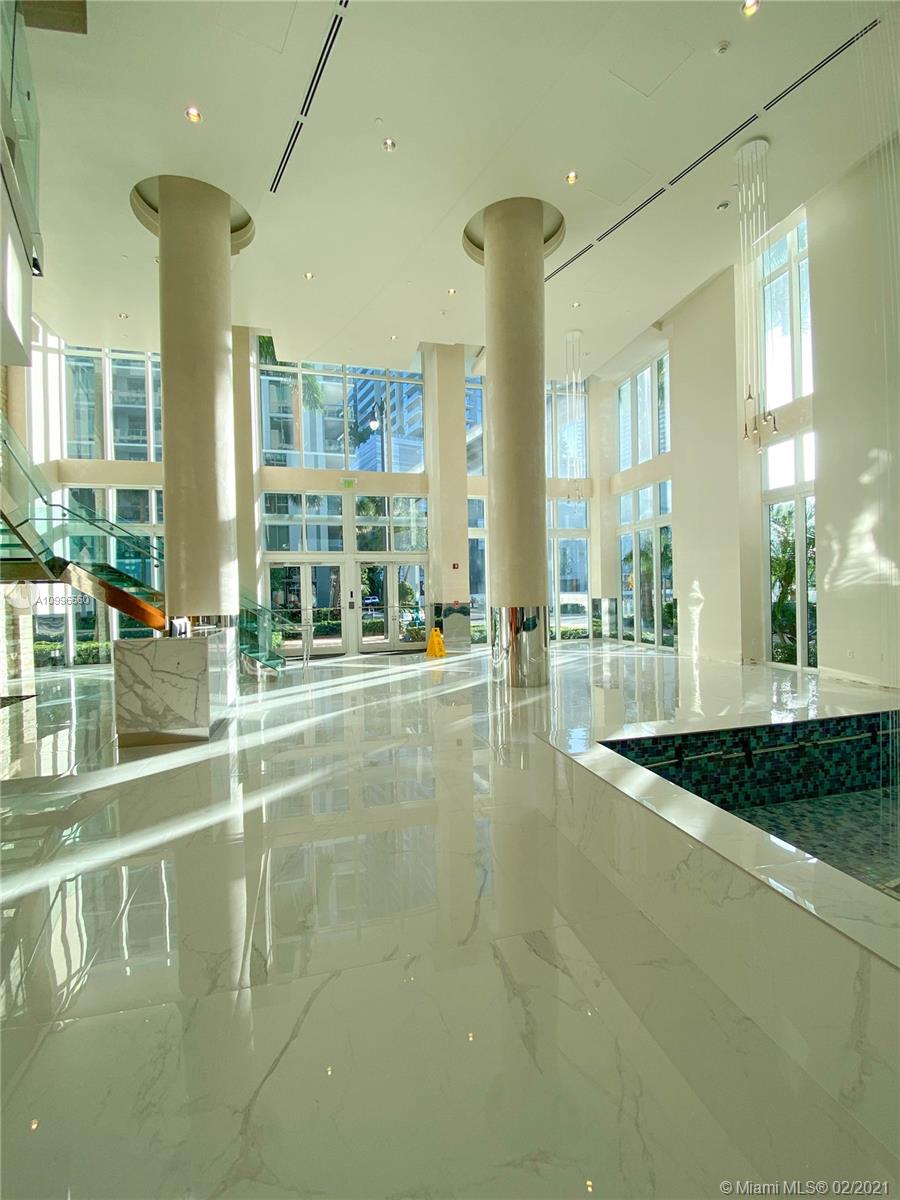 41 Southeast 5th Street, Unit 1201 Miami, FL 33131 - Photo 29 of 32