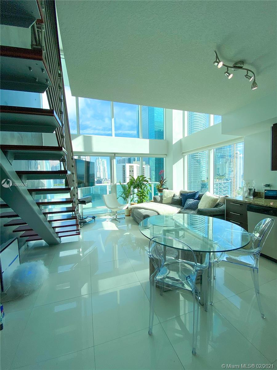 41 Southeast 5th Street, Unit 1201 Miami, FL 33131 - Photo 4 of 32