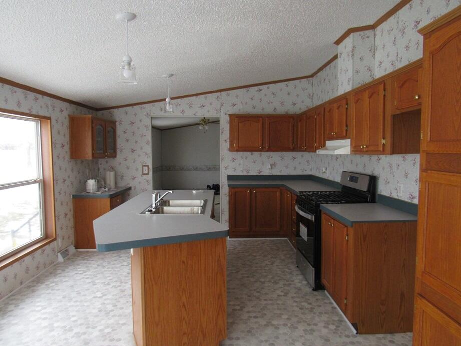 55200 Shannon Road Colon, MI 49040 - Photo 3 of 14 IMG_5238