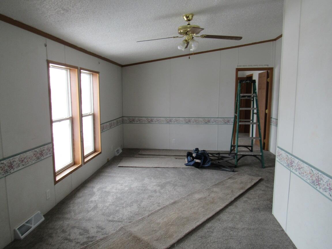 55200 Shannon Road Colon, MI 49040 - Photo 5 of 14 IMG_5241