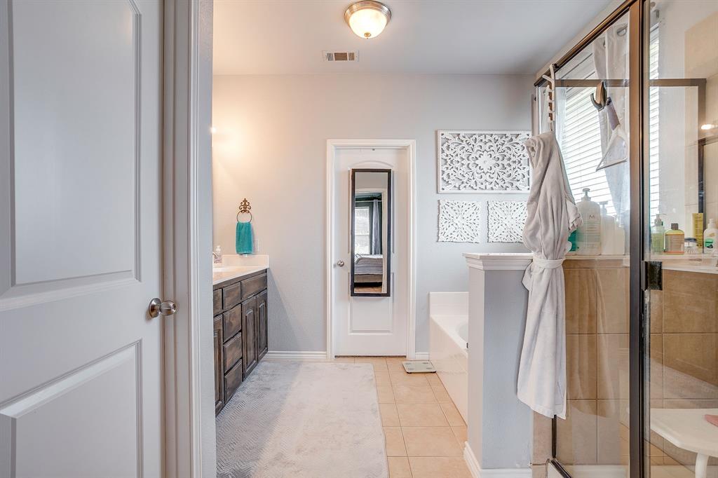 132 Creekwood Ranch Road Azle, TX 76020 - Photo 21 of 40