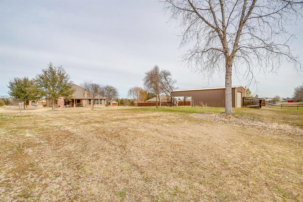 132 Creekwood Ranch Road Azle, TX 76020 - Photo 35 of 40