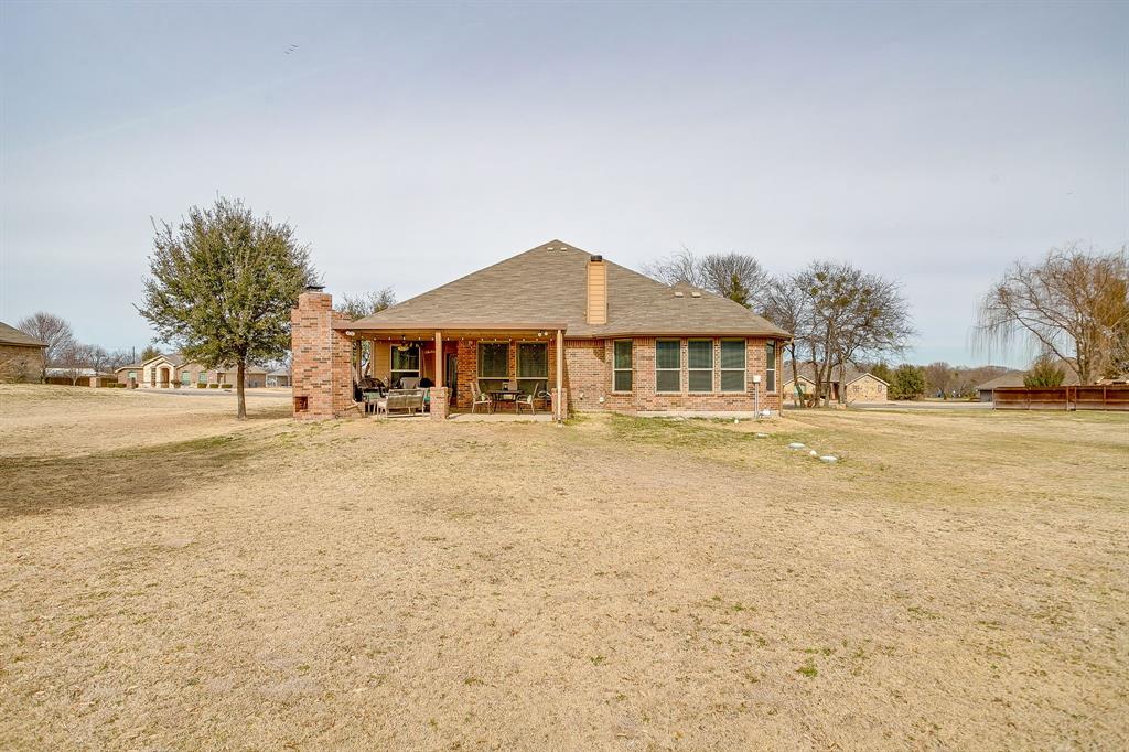 132 Creekwood Ranch Road Azle, TX 76020 - Photo 36 of 40