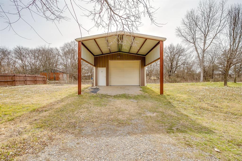 132 Creekwood Ranch Road Azle, TX 76020 - Photo 37 of 40