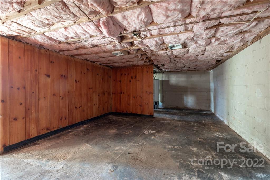 7680 Rhodhiss Road Connelly Springs, NC 28612 - Photo 20 of 25 a view of wooden door
