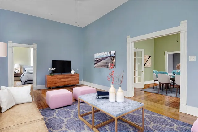 $299,999 | 501 Burleson Street, Smithville, TX 78957