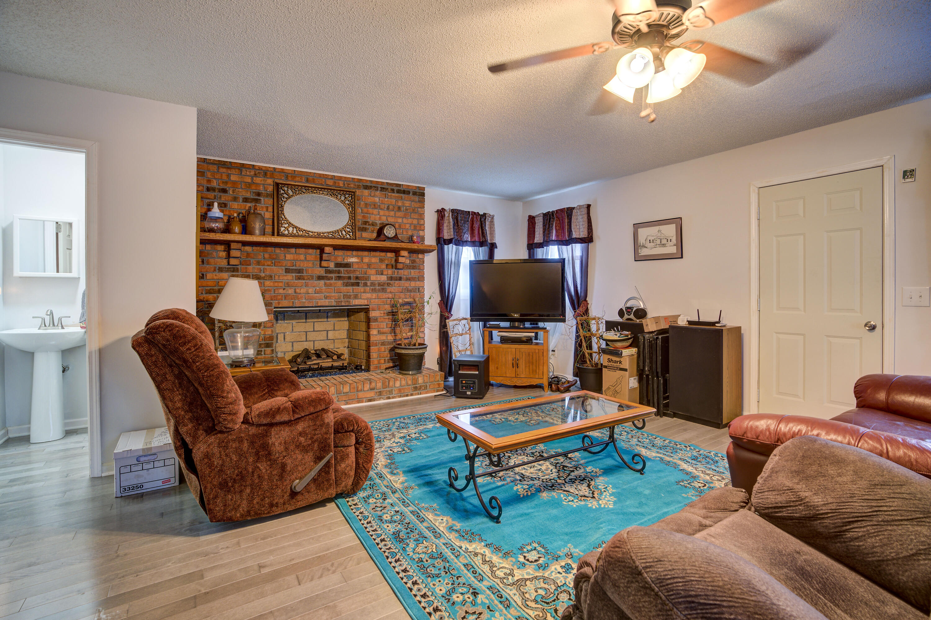 193 Carlton Road Bristol, TN 37620 - Photo 15 of 23 Carlton--19