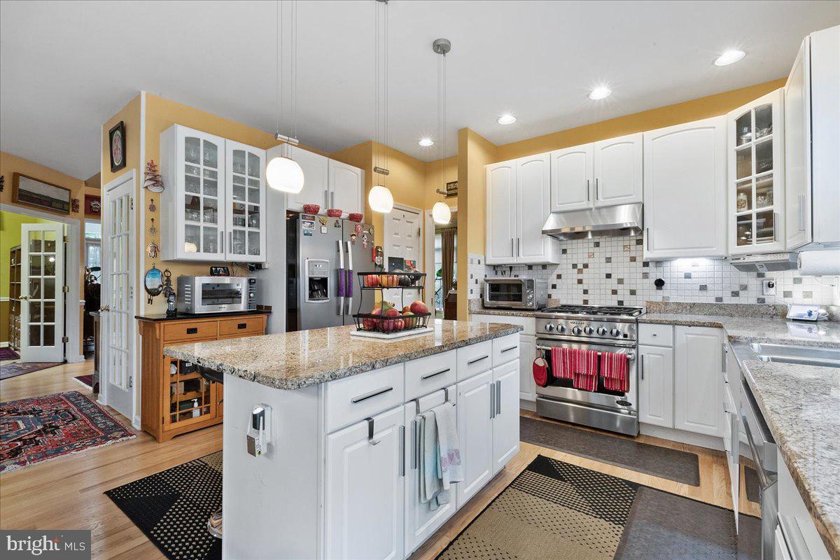 11 Banyan Road Skillman, NJ 08558 - Photo 17 of 56 Gallery Image 17