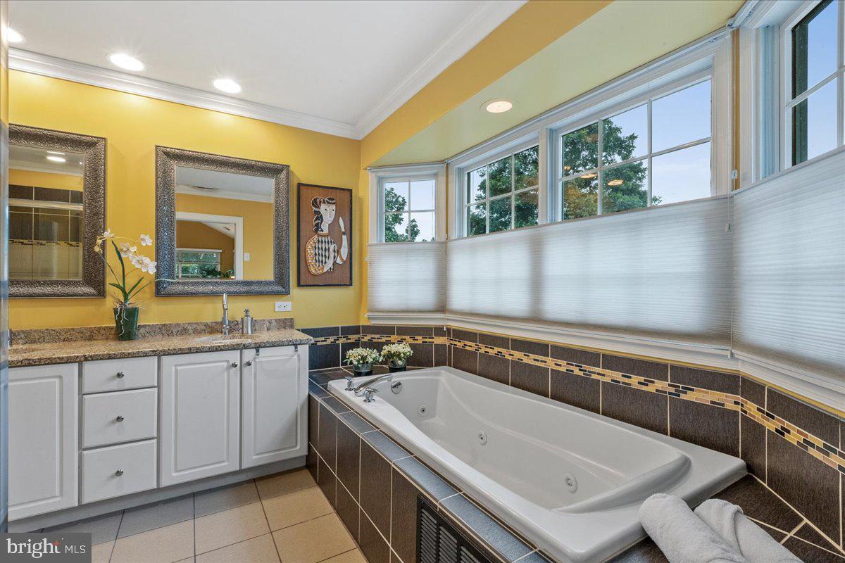 11 Banyan Road Skillman, NJ 08558 - Photo 28 of 56 Gallery Image 28