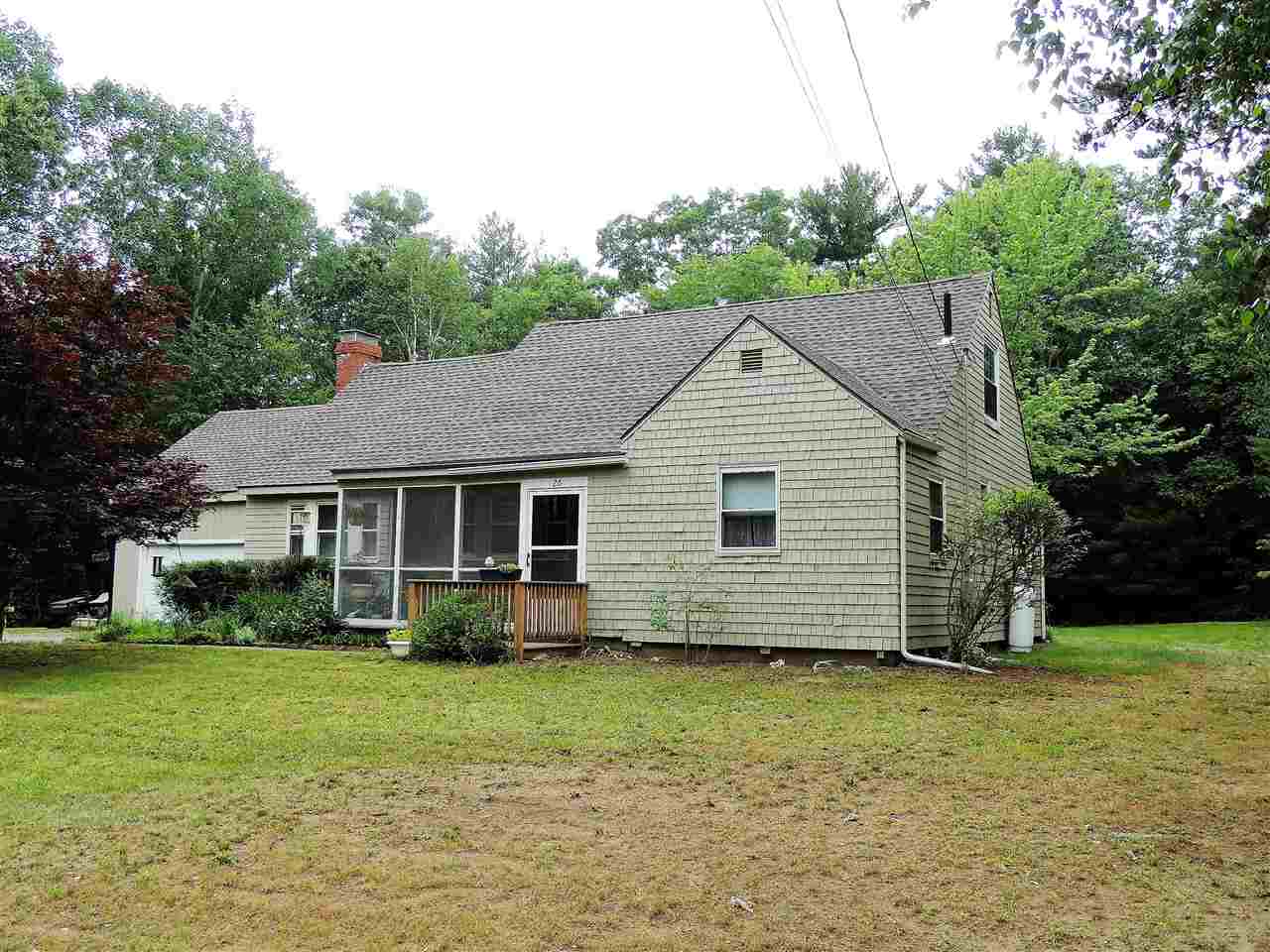 28 Kelley Road Plaistow, NH 03865 - Photo 3 of 34