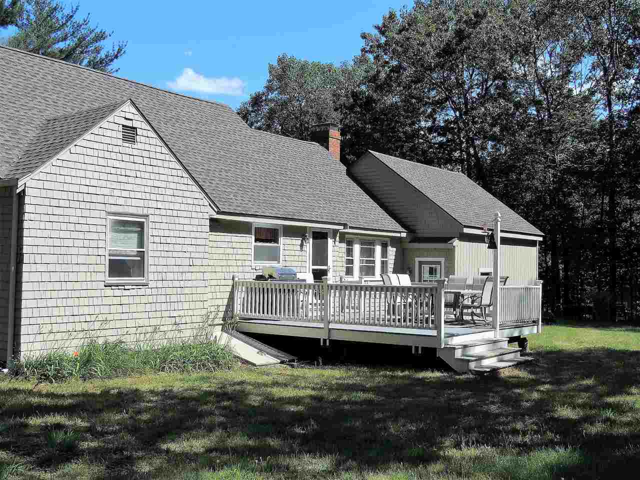 28 Kelley Road Plaistow, NH 03865 - Photo 6 of 34