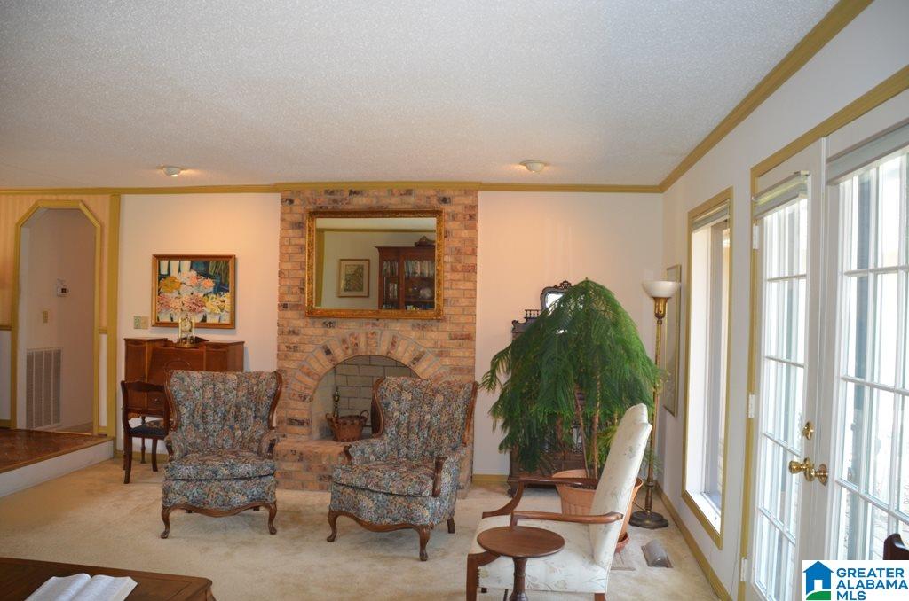 708 Hillyer High Road Anniston, AL 36207 - Photo 3 of 45