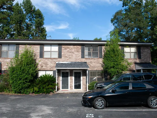 $175,000 | 6240 Lucille Drive, Unit 161E, North Charleston, SC 29406