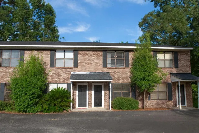 $170,000 | 6240 Lucille Drive, Unit 161E, North Charleston, SC 29406